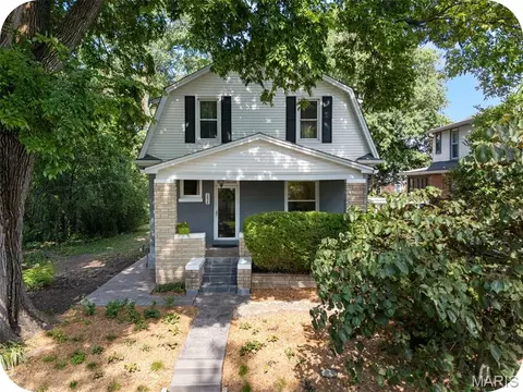 2626 Margarette Ave, Maplewood, MO 63143