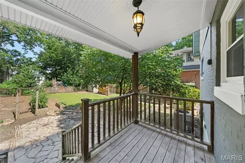 2626 Margarette Ave, Maplewood, MO 63143 photo 27