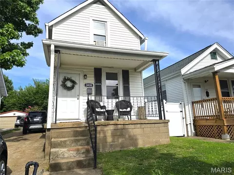 3438 Watson Rd, Saint Louis, MO 63139