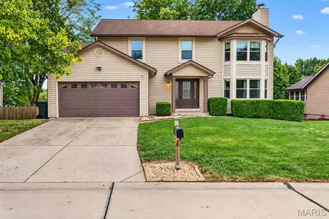 1191 Colby Ct, Saint Peters, MO 63376