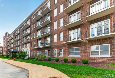 5630 Pershing Ave #50, Saint Louis, MO 63112
