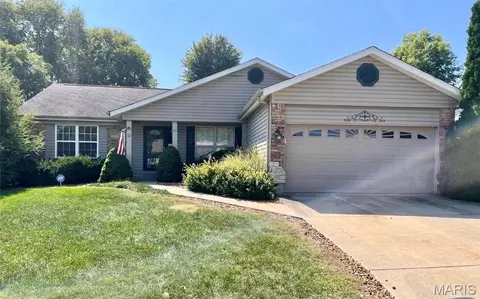 11 Eagle Chase Ct, Saint Peters, MO 63376