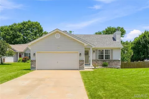 535 Briar Meadows Ct, Wentzville, MO 63385