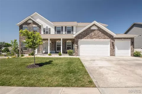 237 Mason Glen Dr, Lake Saint Louis, MO 63367
