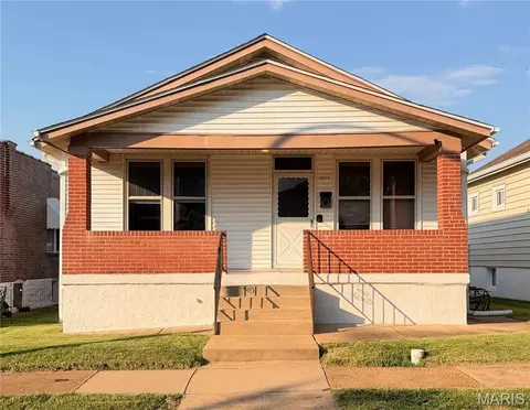 4879 Hamburg Ave, Saint Louis, MO 63123