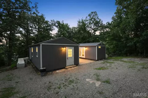 9458 Jill Ter, French Village, MO 63036