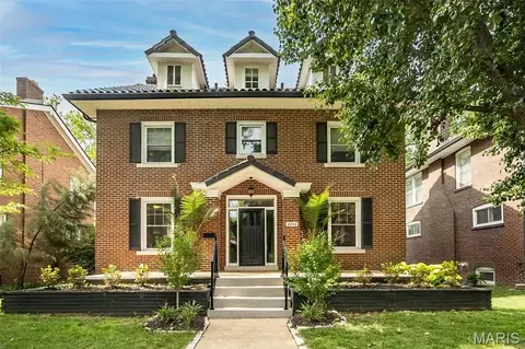 6946 Pershing Ave, University City, MO 63130