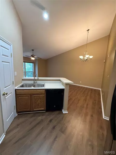 Kitchen - 1610 Forest Springs Ln #C, Ballwin, MO 63021 photo 4 of 5