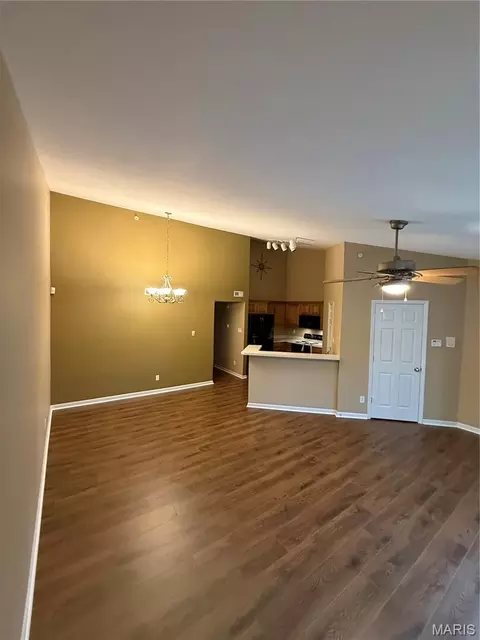 Living - 1610 Forest Springs Ln #C, Ballwin, MO 63021 photo 2 of 6