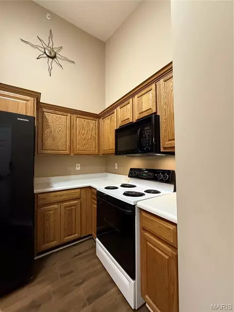 Kitchen - 1610 Forest Springs Ln #C, Ballwin, MO 63021 photo 5 of 5