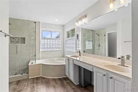 Bath - 7290 Picasso Dr, O'fallon, MO 63368 photo 1 of 4
