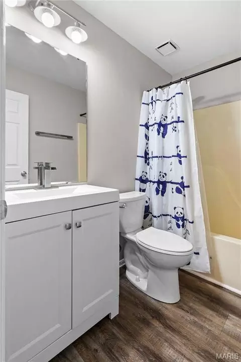 Bath - 7290 Picasso Dr, O'fallon, MO 63368 photo 4 of 4