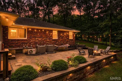 3214 Lakewood Dr, Cape Girardeau, MO 63701