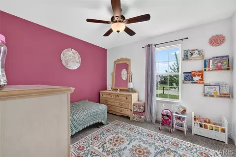 Bedroom - 527 Falcons Flight, Wright City, MO 63390 photo 3 of 7