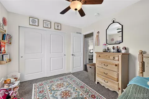 Bedroom - 527 Falcons Flight, Wright City, MO 63390 photo 4 of 7