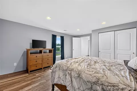 Bedroom - 527 Falcons Flight, Wright City, MO 63390 photo 7 of 7