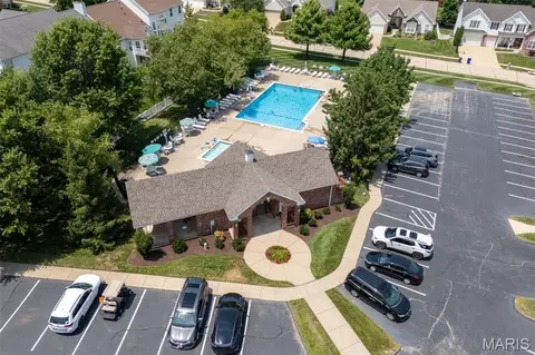 Exterior - 103 Mackintosh Ln, O'fallon, MO 63368 photo 7 of 9