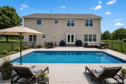 Exterior - 103 Mackintosh Ln, O'fallon, MO 63368 photo 5 of 9
