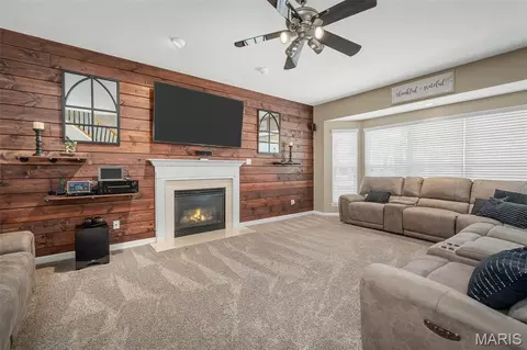 Living - 103 Mackintosh Ln, O'fallon, MO 63368 photo 2 of 6
