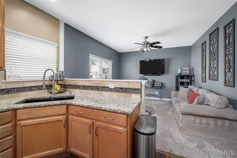 Kitchen - 103 Mackintosh Ln, O'fallon, MO 63368 photo 4 of 5