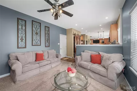 Living - 103 Mackintosh Ln, O'fallon, MO 63368 photo 5 of 6