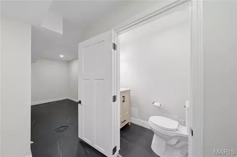 Bath - 1716 Pottery Rd, Washington, MO 63090 photo 5 of 5