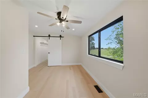 Bedroom - 1716 Pottery Rd, Washington, MO 63090 photo 5 of 5