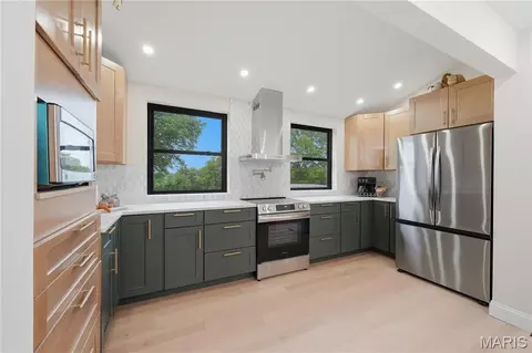 Kitchen - 1716 Pottery Rd, Washington, MO 63090 photo 2 of 3