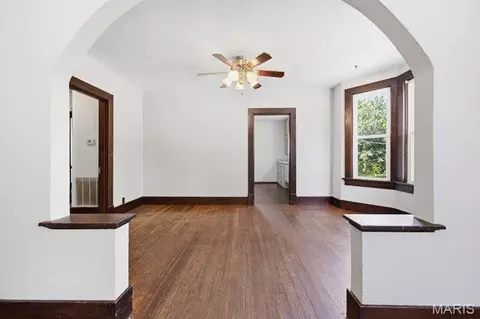 Living - 301 Macarthur St, Washington, MO 63090 photo 6 of 6