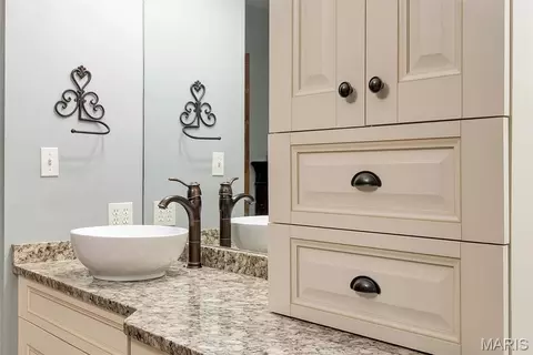 Bath - 3760 Bear Tooth Ln, Wildwood, MO 63069 photo 6 of 13