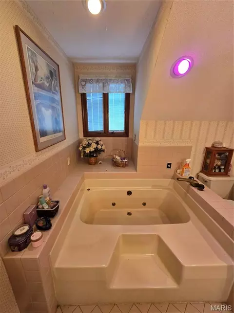 683 County Road 614, Jackson, MO 63755 photo 3