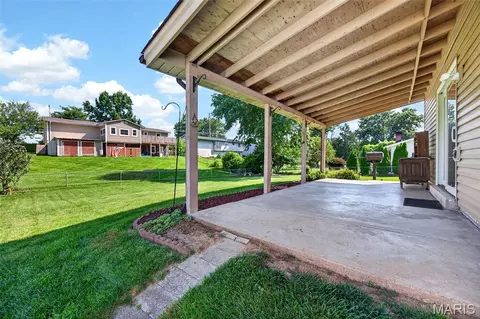 Exterior - 4116 Bridge Hampton Dr, Saint Charles, MO 63304 photo 6 of 17