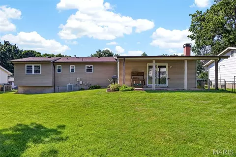 Exterior - 4116 Bridge Hampton Dr, Saint Charles, MO 63304 photo 10 of 17