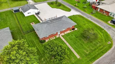 View/Area - 261 E Back St, Hecker, IL 62248 photo 1 of 3