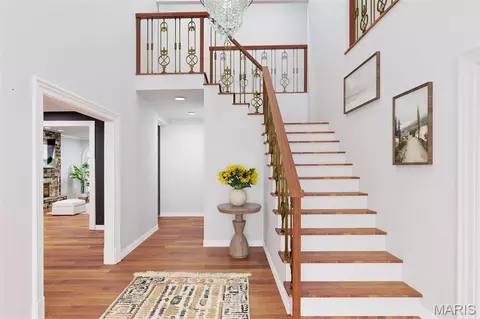 Entry Way - 1075 Eureka Rd, Eureka, MO 63025 photo 2 of 4