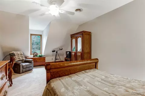 Bedroom - 1075 Eureka Rd, Eureka, MO 63025 photo 5 of 6
