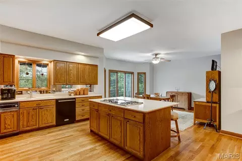 Kitchen - 1075 Eureka Rd, Eureka, MO 63025 photo 1 of 3