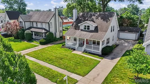 330 Reighley Pl, Florissant, MO 63031