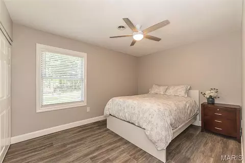 Bedroom - 918 Crestland Dr, Ballwin, MO 63011 photo 1 of 1