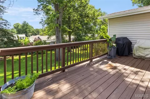 Exterior - 559 Goldwood Dr, Ballwin, MO 63021 photo 2 of 6