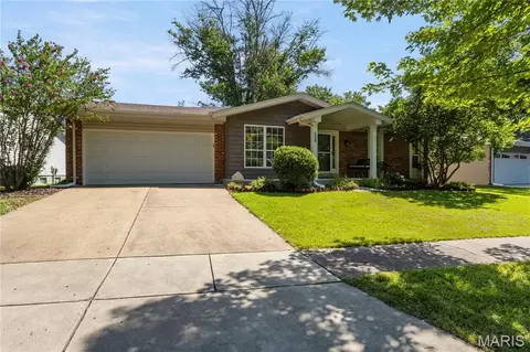 Exterior - 559 Goldwood Dr, Ballwin, MO 63021 photo 6 of 6