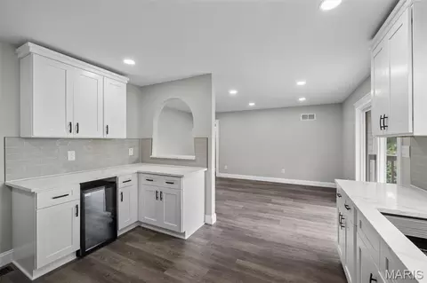 Other - 628 Hickory Knoll Ct, Ballwin, MO 63021 photo 1 of 18