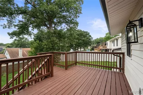 Exterior - 628 Hickory Knoll Ct, Ballwin, MO 63021 photo 9 of 10