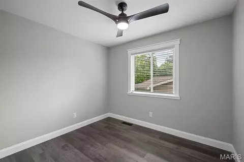 Bedroom - 628 Hickory Knoll Ct, Ballwin, MO 63021 photo 3 of 5