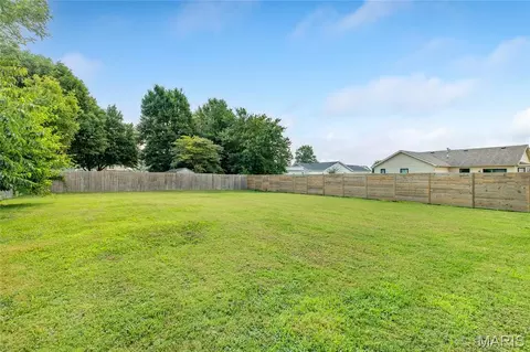 Exterior - 440 Deer Run, Moro, IL 62067 photo 7 of 7