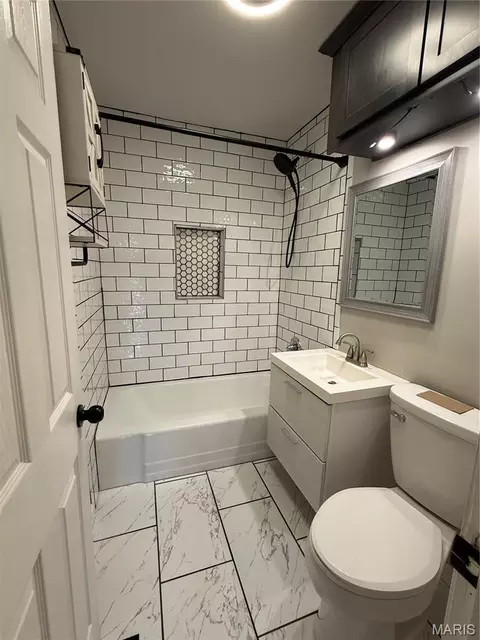 Bath - 107 Brookside Dr, O'fallon, IL 62269 photo 1 of 1