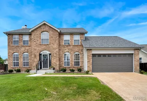 2933 Willow Mound Ln, Florissant, MO 63031