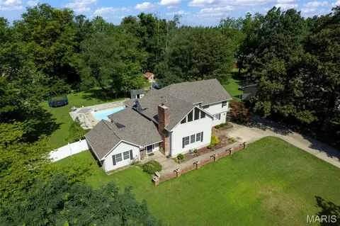 447 N Ingram Rd, Sikeston, MO 63801