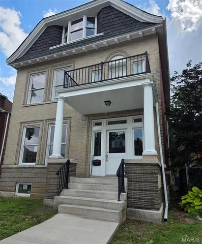 2932 University St, Saint Louis, MO 63107
