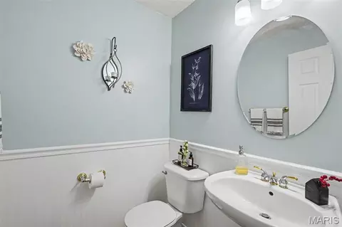 Bath - 307 Camilla Dr, O'fallon, MO 63366 photo 2 of 4